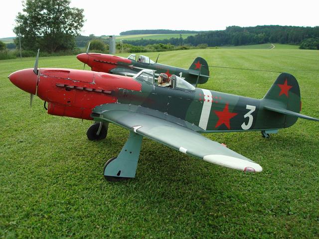 warbirdtreffen-yak (03).jpg